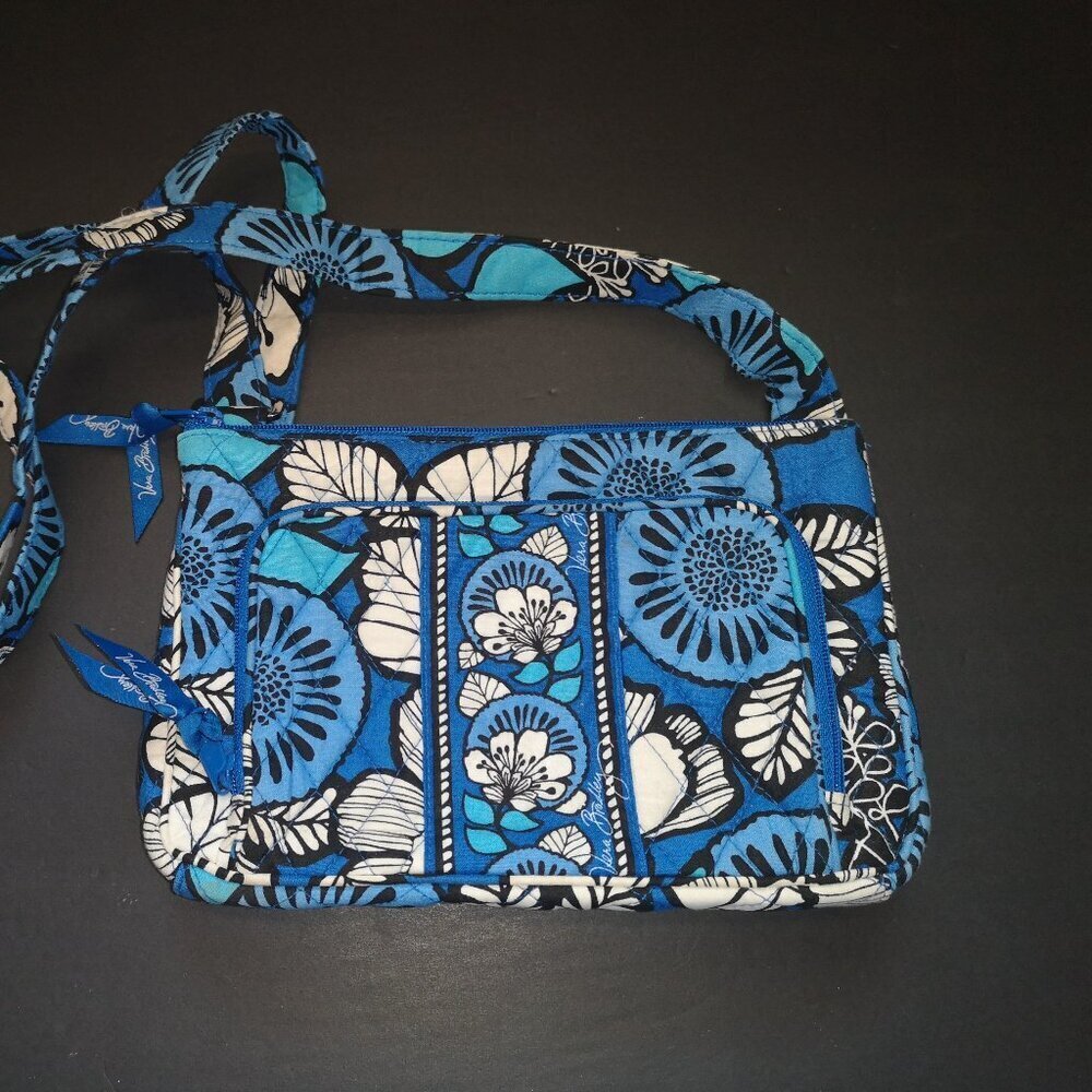 Vera Bradley Crosstown Adjustable Strap Crossbody/Shoulder Bag Blue Bayou Print